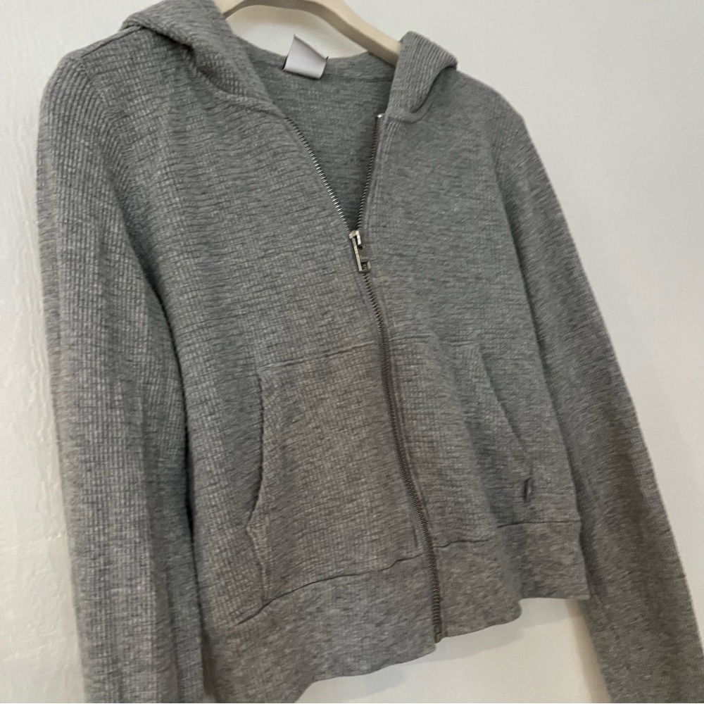 Aritzia Tna Heather Dover Gray Waffle Zip Hoodie Cropped XS - Picture 3 of 6